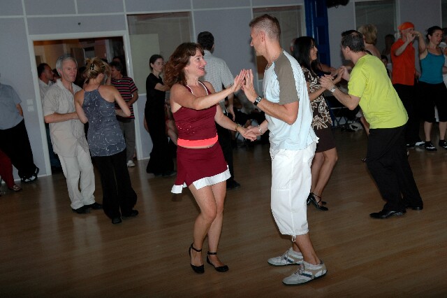 min 2008 06 28 aupra dance 106